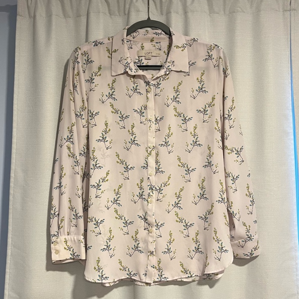 LOFT Elegant floral blouse